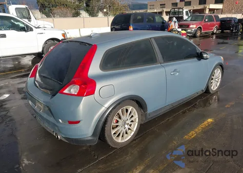 2012 Volvo C30 T5/T5 Platinum/T5 Premier Plus/T5 R-Design/T5 R-Design Platinum/T5 R-Design Premier Plus z USA, uszkodzony, nr VIN YV1672MK9C2282431